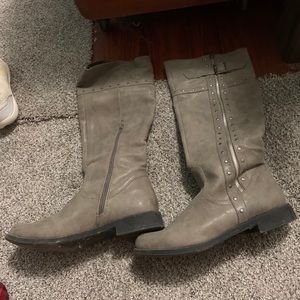 Dress boots